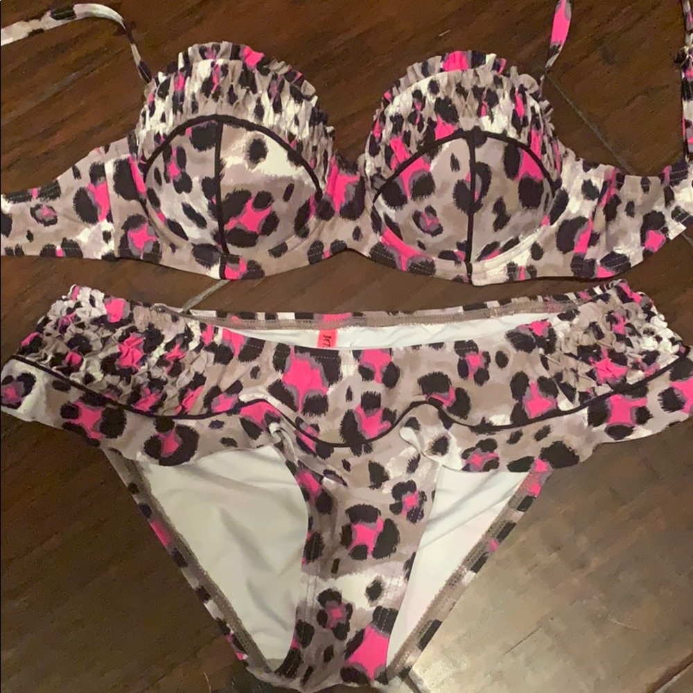 Betsey Johnson leopard bikini Small Greige pink